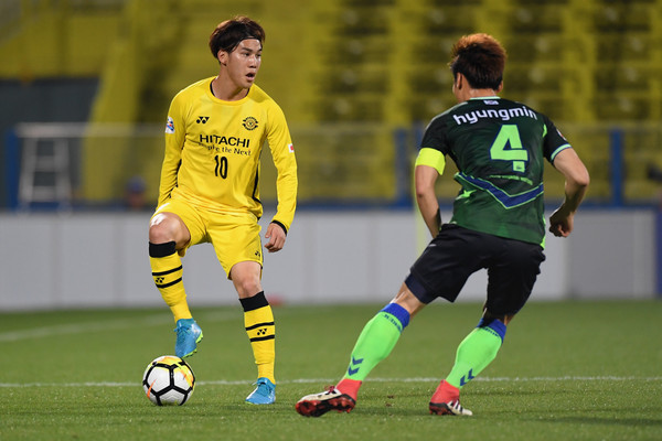 Agen Bola Terpercaya Indonesia, SBOBET, MAXBET, LIVE CASINO 338A, Togel